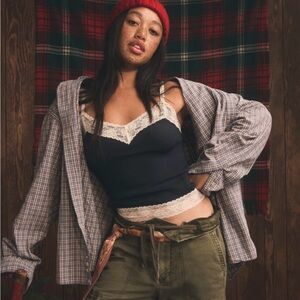 Abercrombie & Fitch Bra-Free Lace-Trim Rib Cami